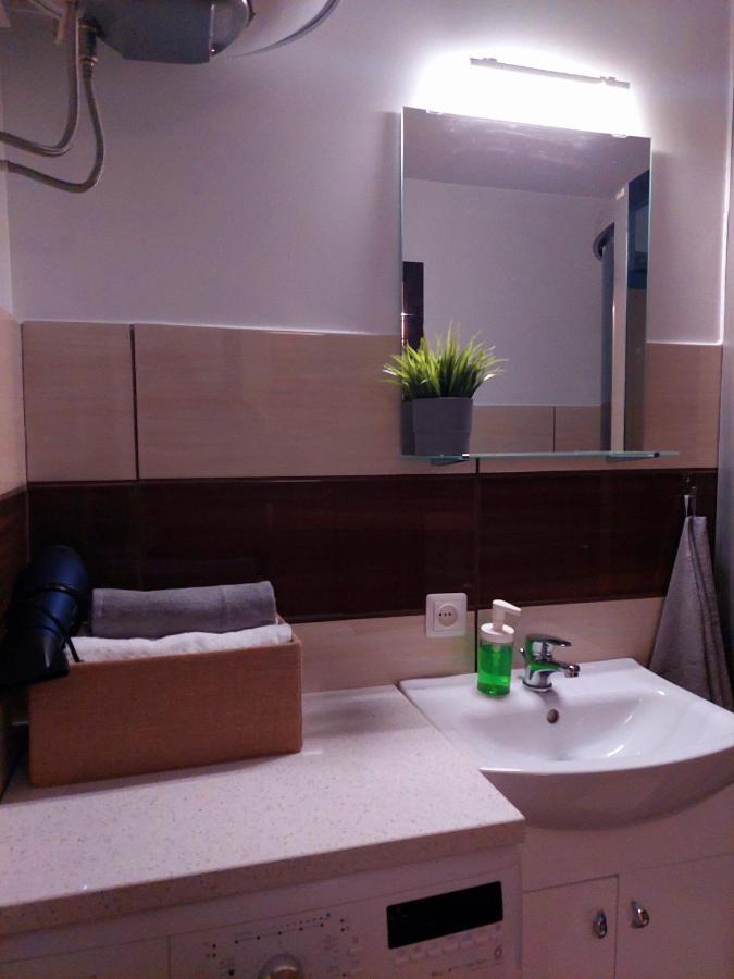 M14 Apartment Гулбене Экстерьер фото